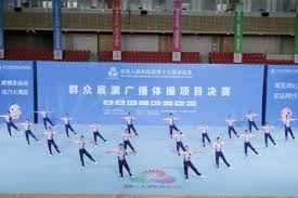 2025 赛季回顾：保罗·斯肯斯凭借单季 1.98 ERA，成为史上首位全票包揽赛扬与新人的投手