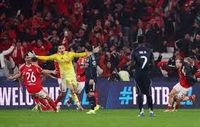 体操名将桑兰现状：瘫痪15年后嫁经纪人，婚后被丈夫和儿子宠上天