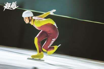 克罗斯观战湖人与东契奇合影：更喜欢看你穿蓝色球衣